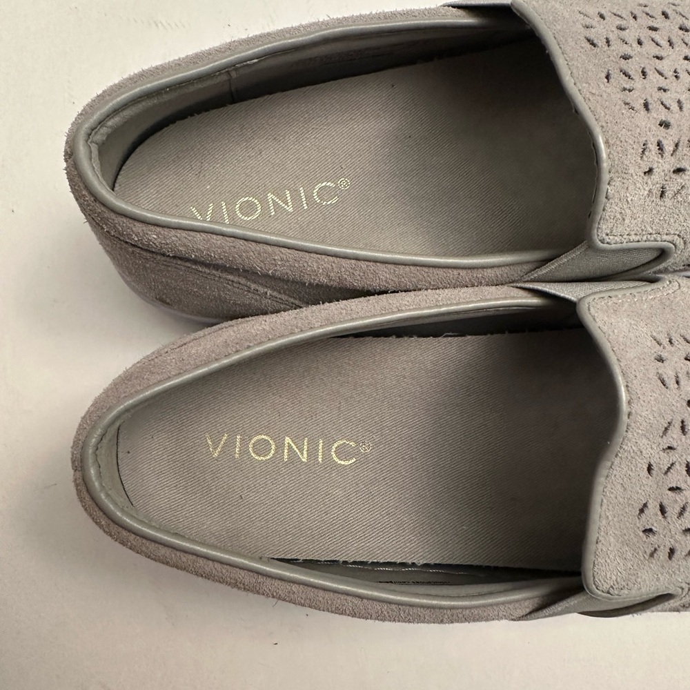 VIONIC Splendid Kani Suede Women's Slip-On Walking Shoes in Grey Size 9.5 - Picture 10 of 13